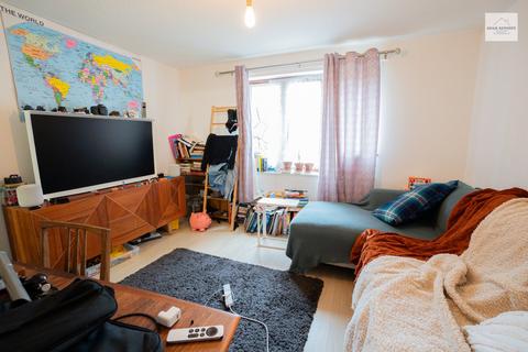 undefined, Swaythling Close, London N18