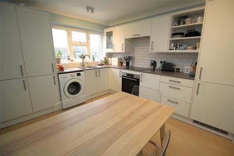 3 bedroom end of terrace house to rent, Maple Close, Alton, Hampshire, GU34