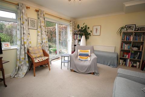 3 bedroom end of terrace house to rent, Maple Close, Alton, Hampshire, GU34