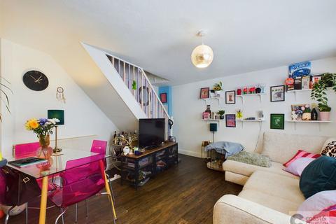 1 bedroom end of terrace house for sale, East Street, Newton Abbot