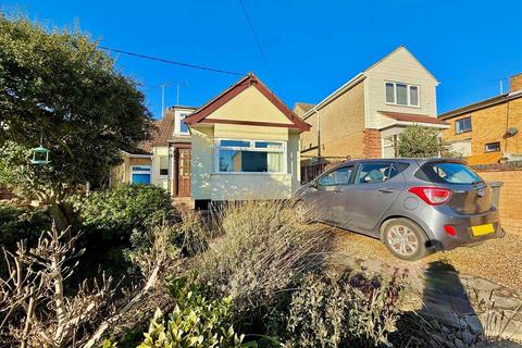 2 bedroom chalet for sale, Leigh on Sea SS9