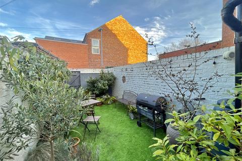 268 Alexandra Road, Gateshead, NE8 4ED