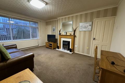 2 bedroom semi-detached bungalow for sale, Lincroft Road, Hindley Green, WN2