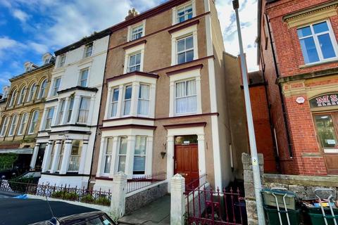 2 bedroom flat for sale, Llewelyn Avenue, Llandudno