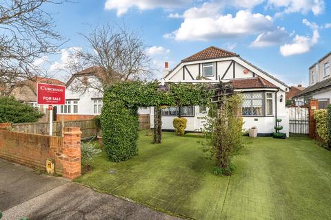 4 bedroom detached house for sale, Kings Avenue, Sunbury-On-Thames, TW16