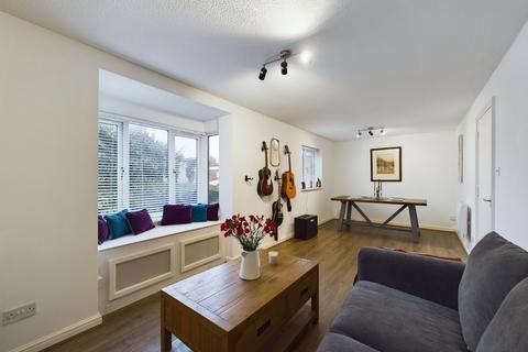 2 bedroom flat for sale, Islington Road, Islington Court Islington Road, NN12