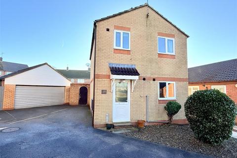 3 bedroom detached house for sale, Lambert Close, Market Weighton, York