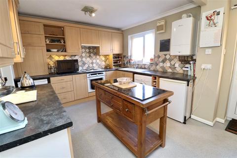 3 bedroom detached house for sale, Lambert Close, Market Weighton, York