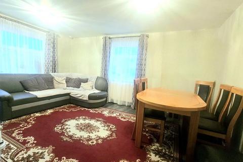 2 bedroom flat for sale, Langdale Gardens,  Reading, RG6