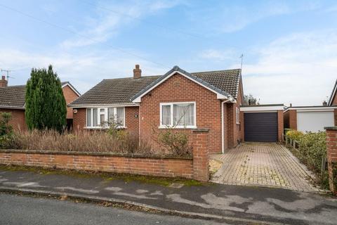 2 bedroom detached bungalow for sale, Greenside Walk, Dunnington, York