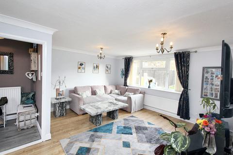 44 Eagle Road, St Athan, Barry, CF62 4NR