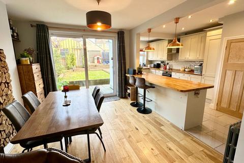 11 Beechwood Road, Bristol, BS16 3TP