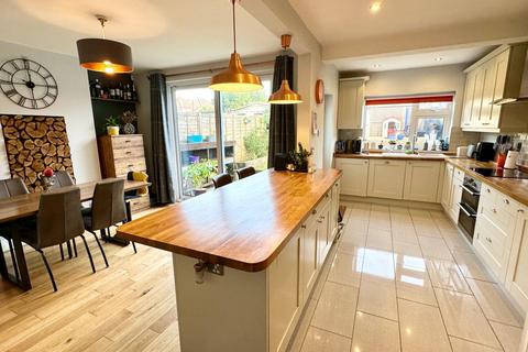 11 Beechwood Road, Bristol, BS16 3TP