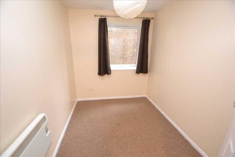 2 bedroom flat for sale, Lupin Drive, Chelmsford