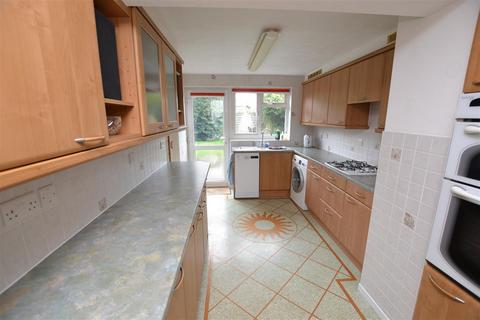 3 bedroom semi-detached house for sale, Canuden Road, Chelmsford