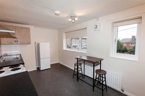 2 bedroom flat to rent, Wikeley Way, Brimington, S43