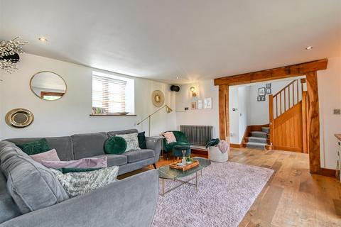 3, Beamish Farm Beamish Lane, Albrighton, Wolverhampton, WV7 3AG