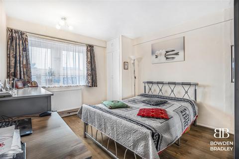 3 bedroom flat for sale, Eastleigh Road, Walthamstow