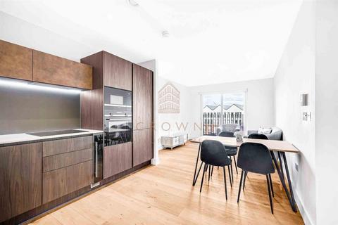 1 bedroom apartment for sale, 7A Exchange Gardens, London SW8