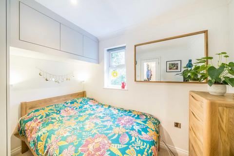 undefined, Beaumont Place, Isleworth TW7
