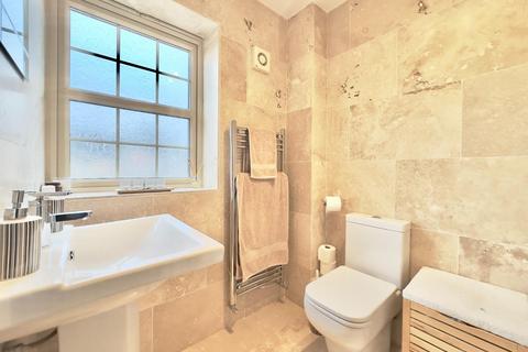 142 Barnsbridge Grove, Barnsley, S70 3RW