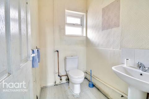 7 Boundary Road, London, E17 8NL