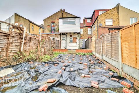 3 bedroom terraced house for sale, Boundary Road, Walthamstow