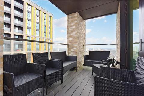 5 bedroom flat for sale, 2 x apartments, Haines House, 10 Charles Clowes Walk, Nine Elms SW11