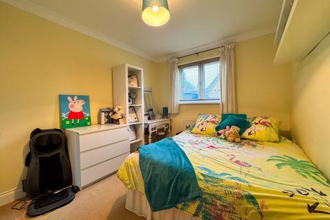 8 Green Meadows, Eythorne, Dover, CT15 4GP