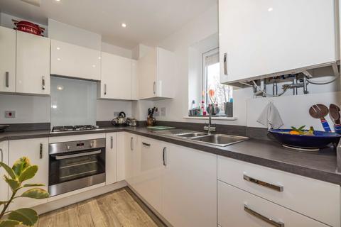 2 bedroom flat for sale, Nova Avenue, Faversham, ME13