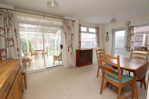 4 bedroom semi-detached bungalow for sale, Walton Gardens, Hutton, Brentwood