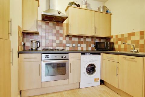 2 bedroom apartment for sale, Cornwall Gardens, Cliftonville, Margate, Kent, CT9