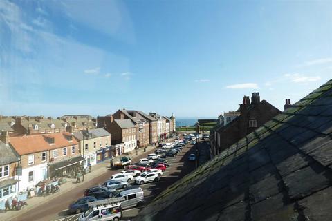 2 bedroom apartment to rent, Front Street, Tynemouth