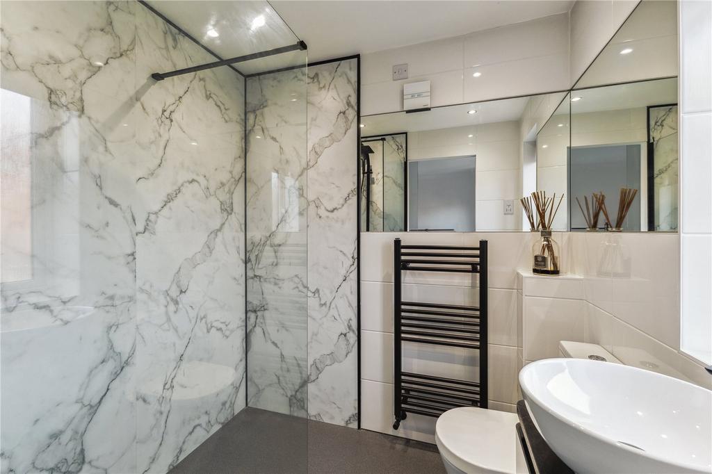 Seond En-Suite