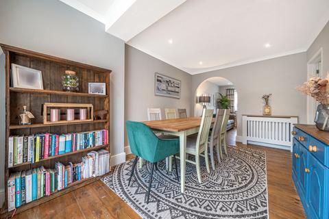 21 Ashcombe Close, Witney, OX28 6NL