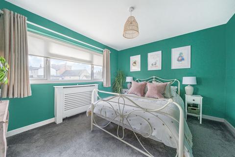 21 Ashcombe Close, Witney, OX28 6NL