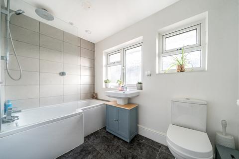 21 Ashcombe Close, Witney, OX28 6NL