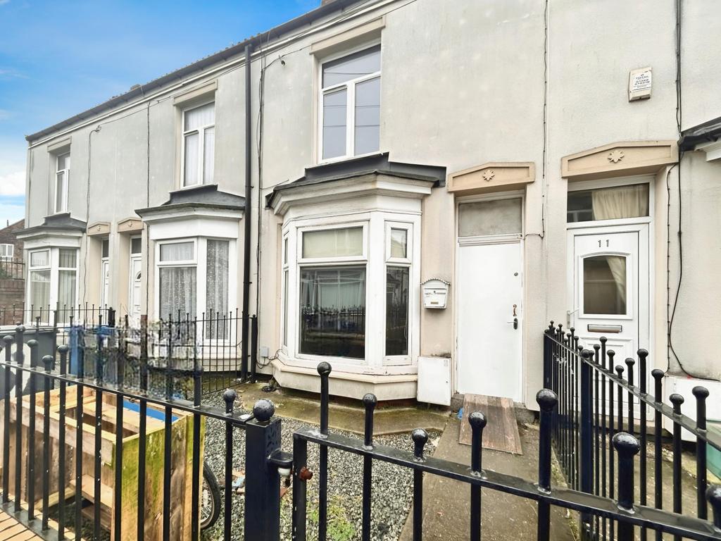 2 Bedroom House - mid terrace for Sale