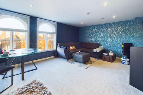 1 bedroom apartment for sale, St. James Court, Grants Yard, Burton-On-Trent, Staffordshire, DE14 1BD