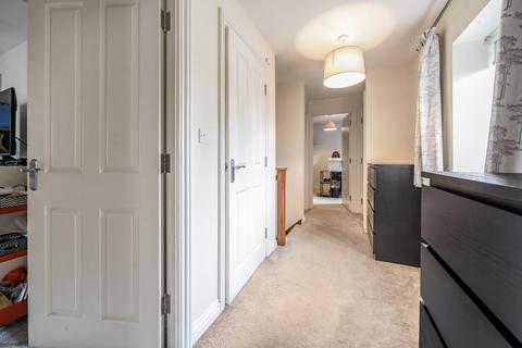 3 bedroom semi-detached house for sale, Banbury,  Oxfordshire,  NN13