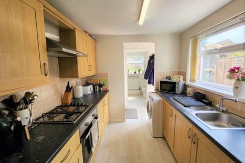 2 bedroom end of terrace house for sale, Leesland Road, Hampshire PO12