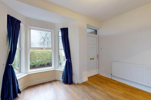 2 bedroom terraced house to rent, Mayfield Terrace, Harrogate, North Yorkshire