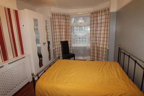 House share to rent, Nutfield Road, Thornton Heath, CR7