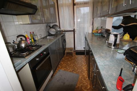 House share to rent, Nutfield Road, Thornton Heath, CR7