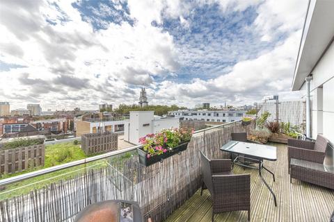 2 bedroom apartment to rent, Keymer Place, London E14