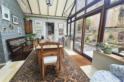 25 Station Road, Knighton, LD7 1DT