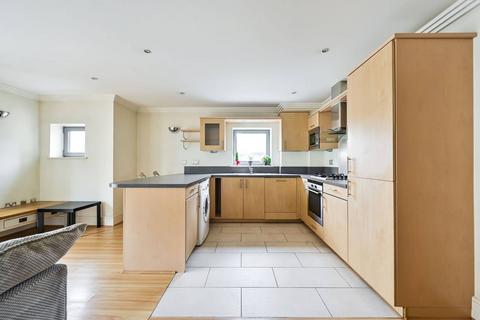 2 bedroom flat for sale, Jessops Wharf, Brentford, TW8