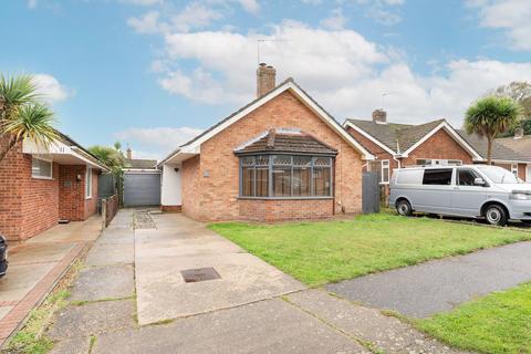 3 bedroom detached bungalow for sale, Yew Tree Close, Bradwell