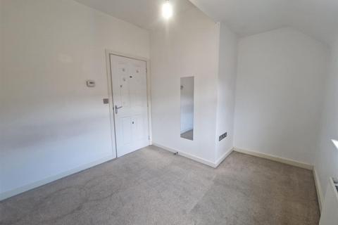 2 bedroom apartment to rent, The Crossings, Newark