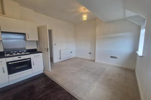 2 bedroom apartment to rent, The Crossings, Newark